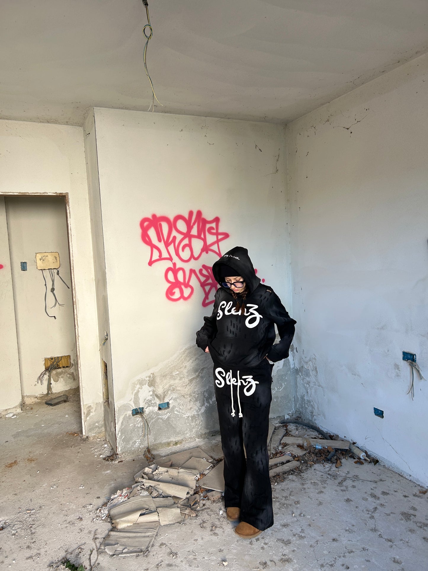 Tracksuit Distressed